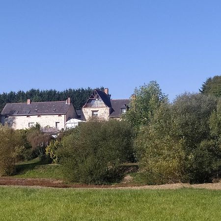 Montreuil-sur-Maine Gite La Pironniere - Piscine, Nature, Au Bord De La Riviere מראה חיצוני תמונה