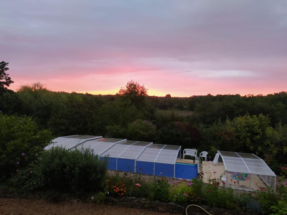 Montreuil-sur-Maine Gite La Pironniere - Piscine, Nature, Au Bord De La Riviere מראה חיצוני תמונה